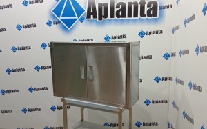 Полиця кухонна закрита з розпашними дверцятами